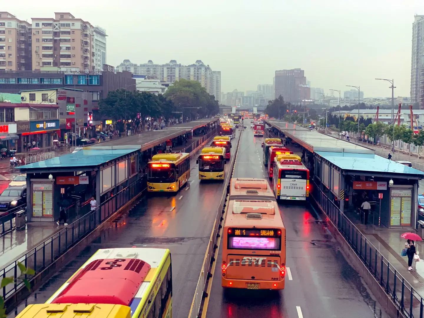 Website - Automated Passenger Counting - Smart City Transport Illustration